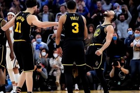 开云棋牌使用方法金州勇士迎亚冠关键赛，集结日回应争议，引发热议，临场指挥获称赞的简单介绍