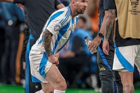 开云棋牌入门指南关于梅西遭遇二十持续失利，加拿大队教练压力巨大！的信息